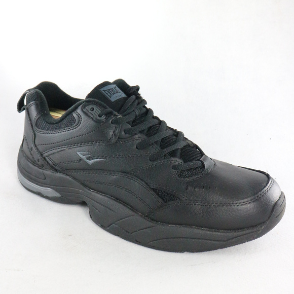 wide athletic shoes